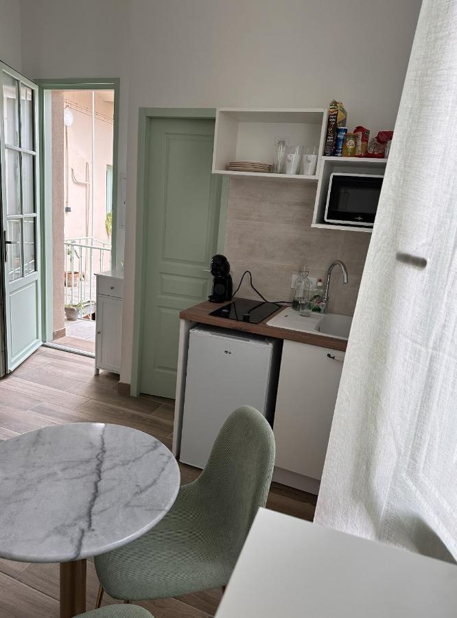 Appartement Le Petit Provencal à Nîmes Extérieur photo